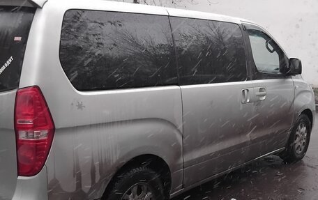 Hyundai Grand Starex Grand Starex I рестайлинг 2, 2007 год, 700 000 рублей, 6 фотография