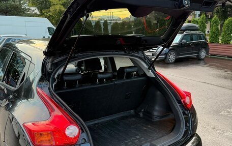 Nissan Juke II, 2011 год, 17 фотография