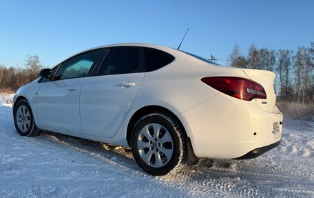 Opel Astra J, 2013 год, 650 000 рублей, 4 фотография