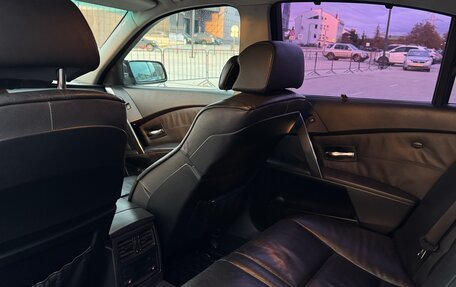 BMW 5 серия, 2003 год, 1 590 000 рублей, 13 фотография