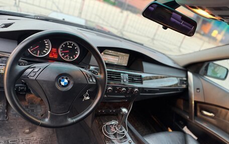 BMW 5 серия, 2003 год, 1 590 000 рублей, 10 фотография