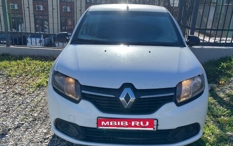 Renault Logan II, 2016 год, 670 000 рублей, 1 фотография