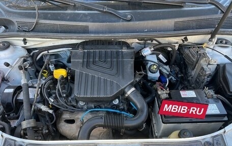 Renault Logan II, 2016 год, 670 000 рублей, 3 фотография