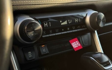 Toyota RAV4, 2021 год, 3 299 000 рублей, 18 фотография