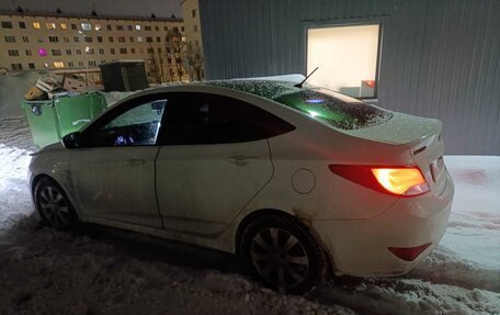 Hyundai Solaris II рестайлинг, 2014 год, 1 000 050 рублей, 3 фотография