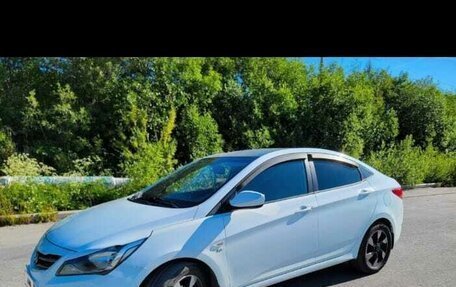 Hyundai Solaris II рестайлинг, 2014 год, 1 000 050 рублей, 4 фотография