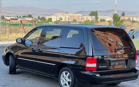 KIA Sedona II рестайлинг, 2005 год, 600 000 рублей, 2 фотография