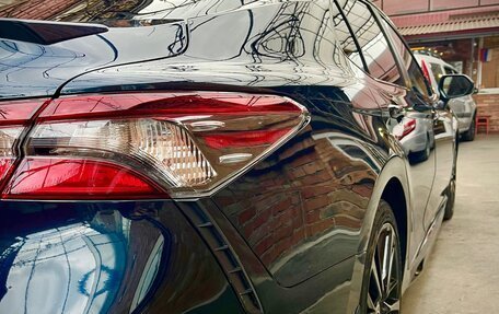 Toyota Camry, 2021 год, 3 370 000 рублей, 4 фотография