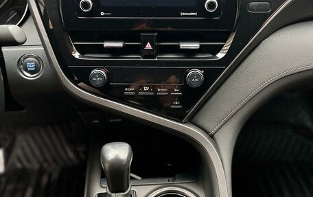 Toyota Camry, 2021 год, 3 370 000 рублей, 8 фотография