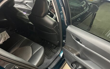 Toyota Camry, 2021 год, 3 370 000 рублей, 9 фотография