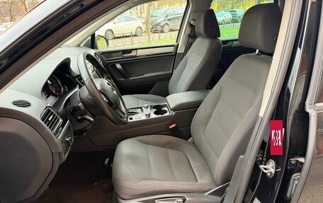 Volkswagen Touareg III, 2011 год, 2 049 000 рублей, 17 фотография