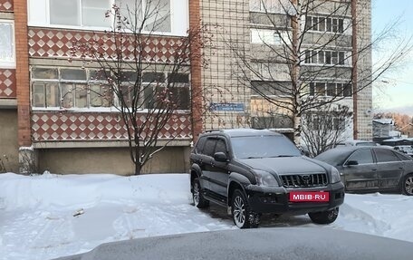 Toyota Land Cruiser Prado 120 рестайлинг, 2004 год, 2 250 000 рублей, 3 фотография