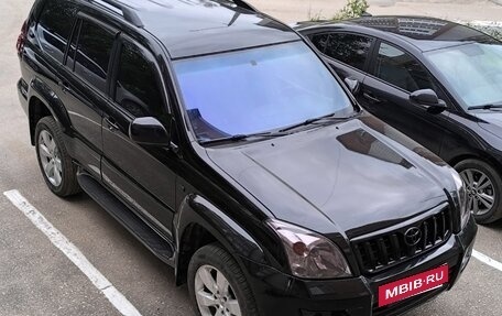 Toyota Land Cruiser Prado 120 рестайлинг, 2004 год, 2 250 000 рублей, 5 фотография