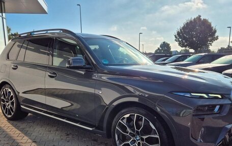 BMW X7, 2025 год, 13 333 155 рублей, 2 фотография