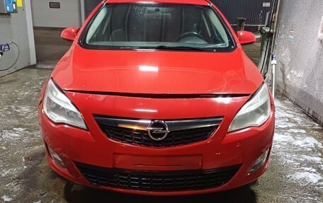 Opel Astra J, 2011 год, 800 000 рублей, 8 фотография