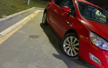 Opel Astra J, 2011 год, 800 000 рублей, 16 фотография