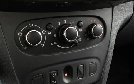 Renault Sandero II рестайлинг, 2015 год, 580 000 рублей, 7 фотография