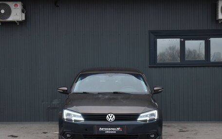 Volkswagen Jetta VI, 2013 год, 879 999 рублей, 2 фотография