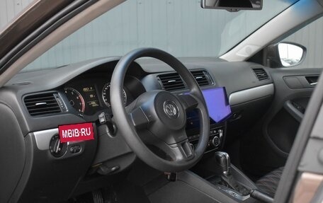 Volkswagen Jetta VI, 2013 год, 879 999 рублей, 14 фотография