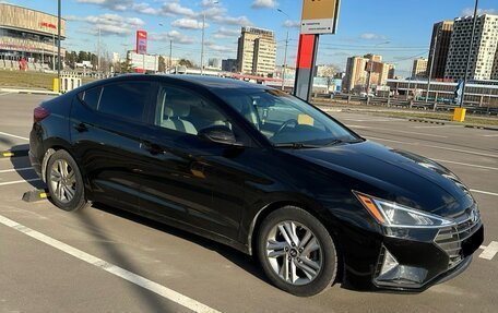 Hyundai Elantra VI рестайлинг, 2019 год, 1 500 000 рублей, 3 фотография