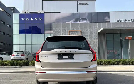 Volvo XC90 II рестайлинг, 2025 год, 9 177 155 рублей, 6 фотография