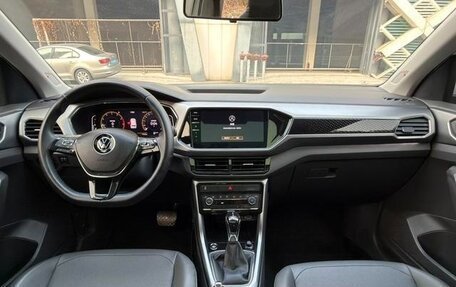 Volkswagen T-Cross I, 2021 год, 1 480 078 рублей, 9 фотография
