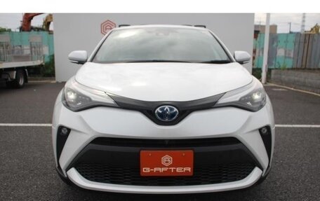 Toyota C-HR I рестайлинг, 2023 год, 2 560 000 рублей, 2 фотография