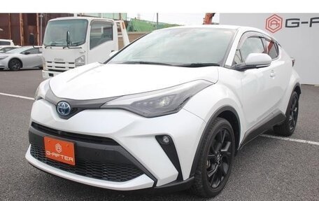Toyota C-HR I рестайлинг, 2023 год, 2 560 000 рублей, 4 фотография