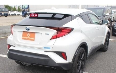 Toyota C-HR I рестайлинг, 2023 год, 2 560 000 рублей, 6 фотография