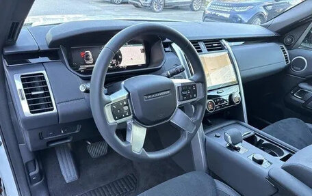 Land Rover Discovery IV, 2025 год, 8 050 000 рублей, 15 фотография