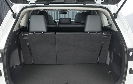 Toyota Highlander, 2025 год, 5 699 000 рублей, 28 фотография