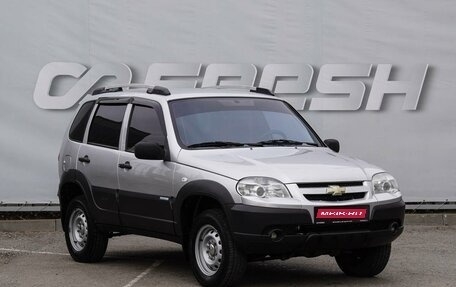 Chevrolet Niva I рестайлинг, 2011 год, 750 000 рублей, 1 фотография