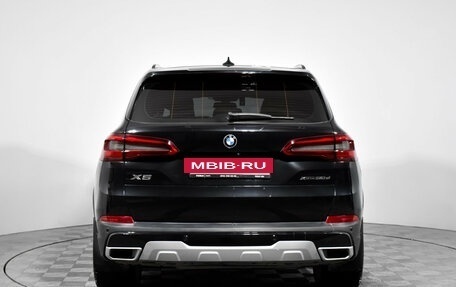 BMW X5, 2018 год, 4 800 000 рублей, 6 фотография