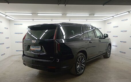 Cadillac Escalade V, 2023 год, 14 051 450 рублей, 3 фотография