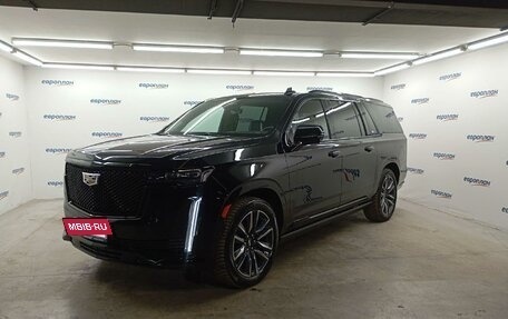 Cadillac Escalade V, 2023 год, 14 051 450 рублей, 2 фотография