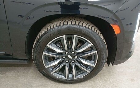 Cadillac Escalade V, 2023 год, 14 051 450 рублей, 10 фотография