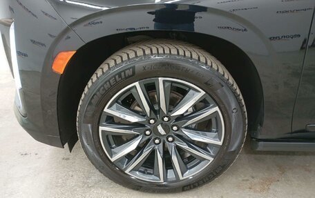 Cadillac Escalade V, 2023 год, 14 051 450 рублей, 13 фотография