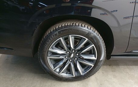 Cadillac Escalade V, 2023 год, 14 051 450 рублей, 11 фотография