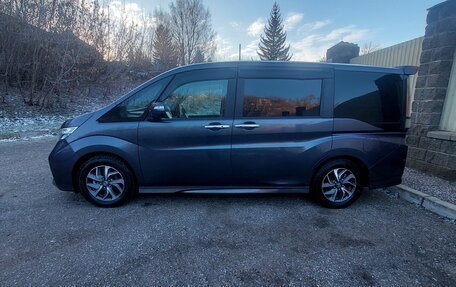 Honda Stepwgn IV, 2015 год, 1 699 999 рублей, 3 фотография