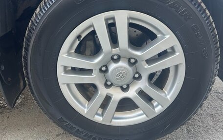 Toyota Land Cruiser Prado 150 рестайлинг 2, 2012 год, 3 400 000 рублей, 11 фотография