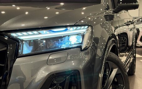 Audi Q7, 2025 год, 15 000 000 рублей, 5 фотография