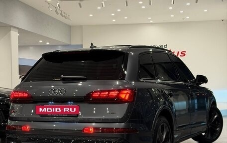 Audi Q7, 2025 год, 15 000 000 рублей, 7 фотография