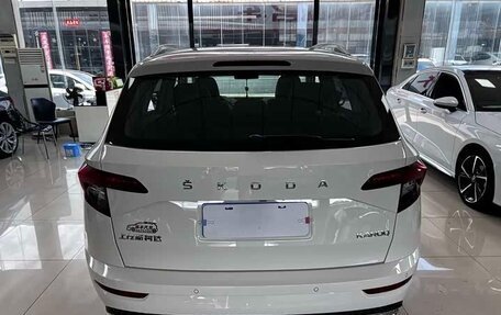 Skoda Karoq I, 2021 год, 1 650 005 рублей, 4 фотография