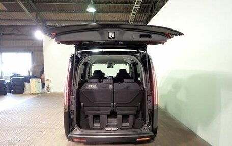 Honda Stepwgn, 2022 год, 2 350 005 рублей, 6 фотография