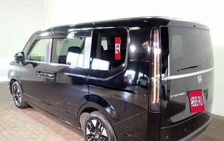 Honda Stepwgn, 2022 год, 2 350 005 рублей, 4 фотография