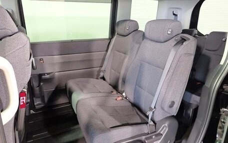 Honda Stepwgn, 2022 год, 2 350 005 рублей, 12 фотография