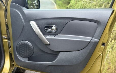 Renault Sandero II рестайлинг, 2015 год, 745 000 рублей, 13 фотография