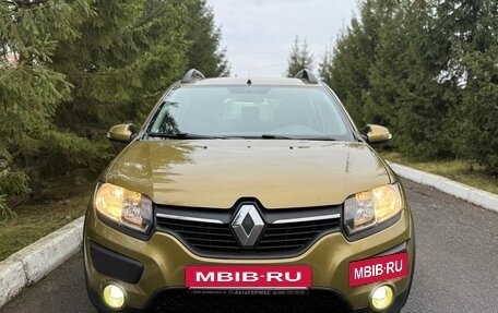 Renault Sandero II рестайлинг, 2015 год, 745 000 рублей, 2 фотография