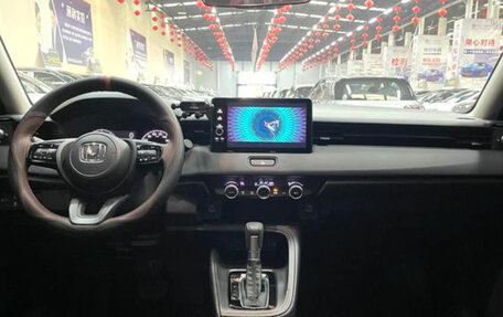 Honda Vezel, 2023 год, 2 200 000 рублей, 10 фотография