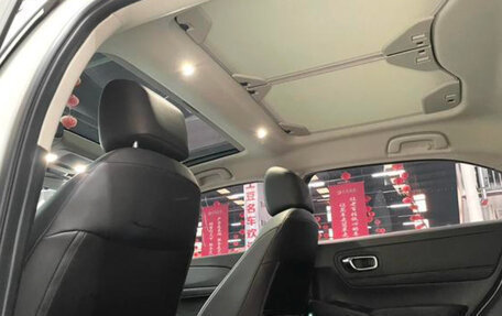 Honda Vezel, 2023 год, 2 200 000 рублей, 13 фотография